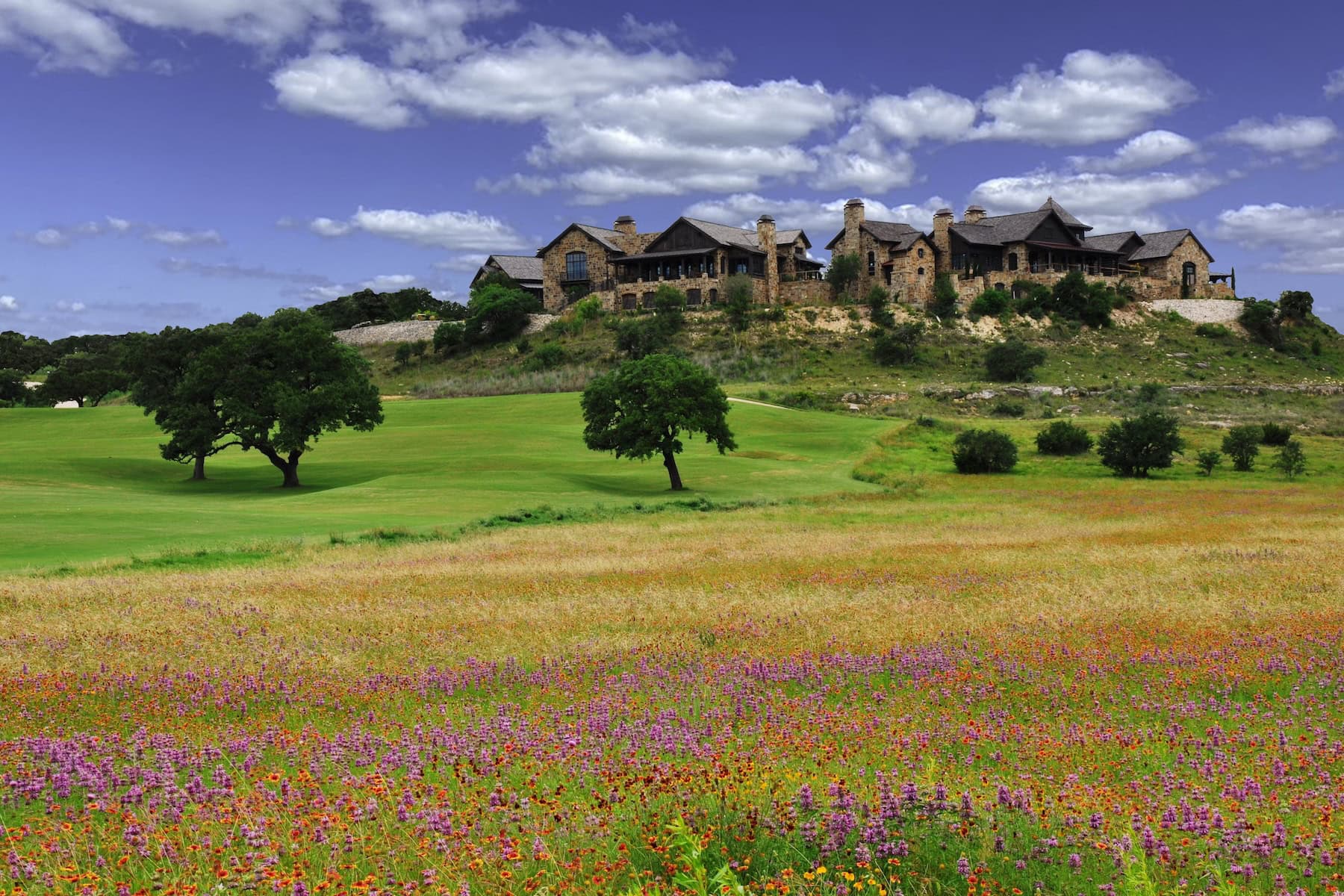 Clubhouse w Wildflowers_sml